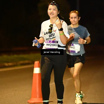 Runner Photo 7737103