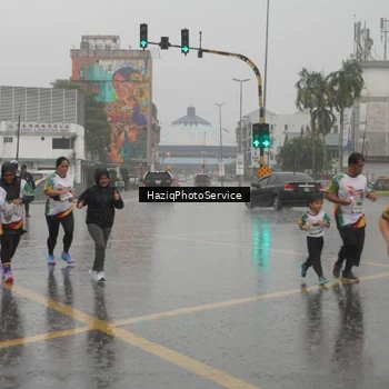 Runner Photo 7737105