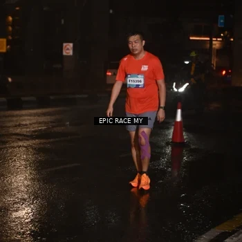 Runner Photo 7737106