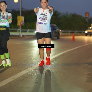 Runner Photo 7737109