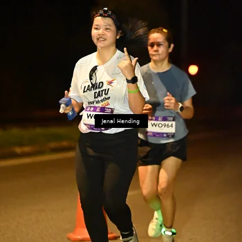 Runner Photo 7737123