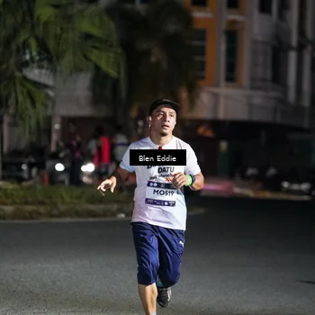 Runner Photo 7737125