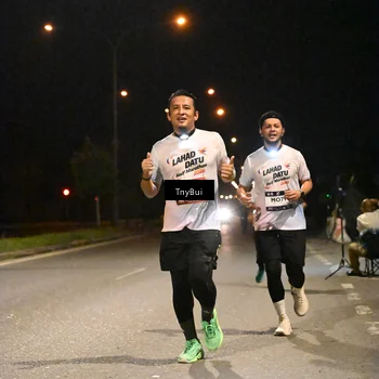 Runner Photo 7737127