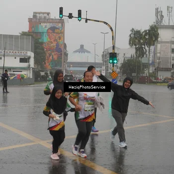 Runner Photo 7737128