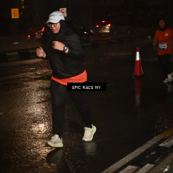 Runner Photo 7737129