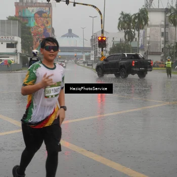 Runner Photo 7737134