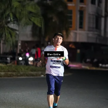 Runner Photo 7737139