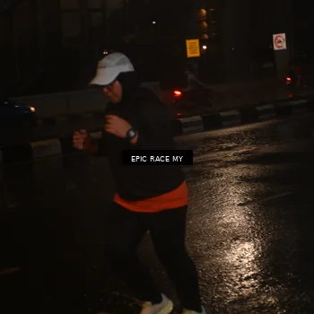 Runner Photo 7737142