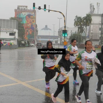 Runner Photo 7737146