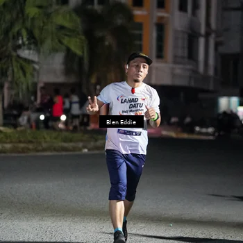 Runner Photo 7737155