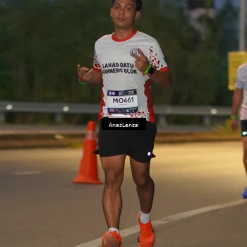 Runner Photo 7737156