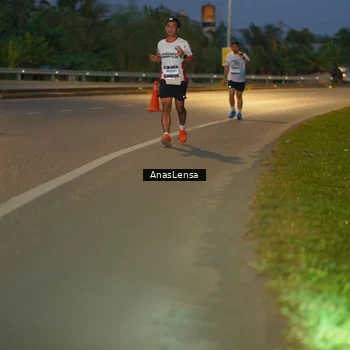 Runner Photo 7737161