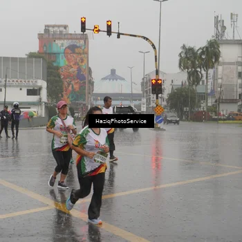 Runner Photo 7737173