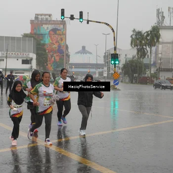 Runner Photo 7737174