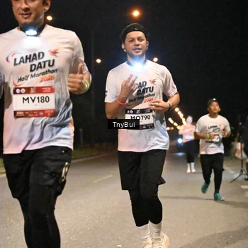 Runner Photo 7737176