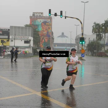 Runner Photo 7737181