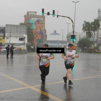 Runner Photo 7737190