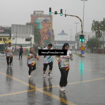 Runner Photo 7737191