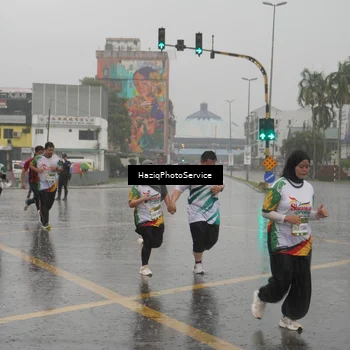 Runner Photo 7737195