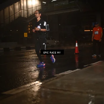 Runner Photo 7737217
