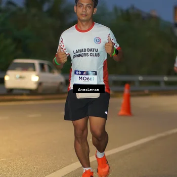 Runner Photo 7737218
