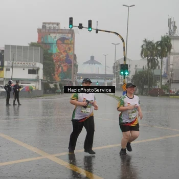 Runner Photo 7737224