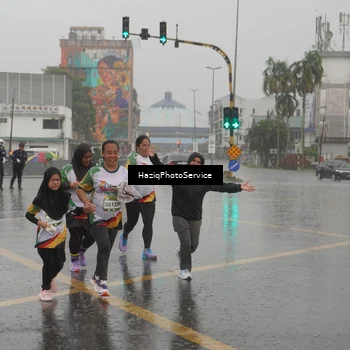 Runner Photo 7737229