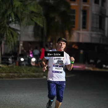 Runner Photo 7737239