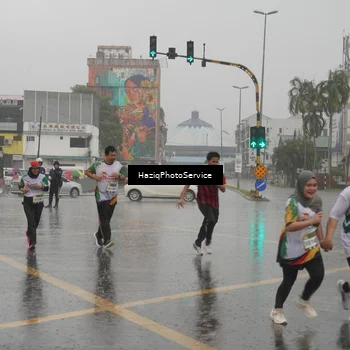 Runner Photo 7737250