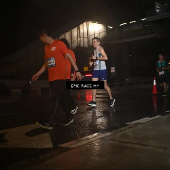 Runner Photo 7737258