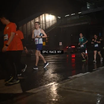 Runner Photo 7737259