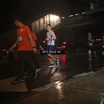 Runner Photo 7737263