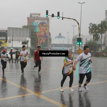 Runner Photo 7737278