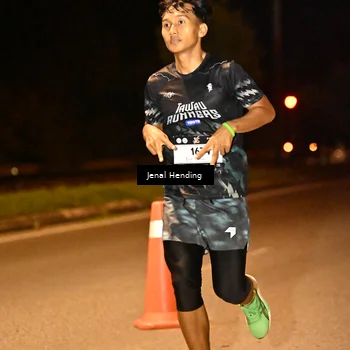 Runner Photo 7737285