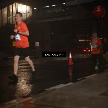 Runner Photo 7737291
