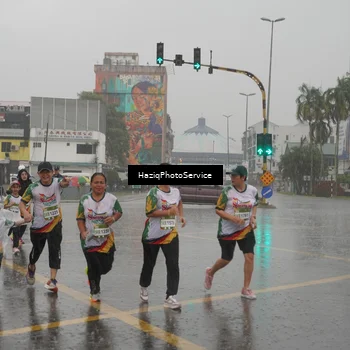 Runner Photo 7737295