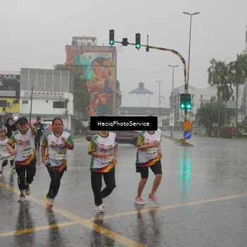 Runner Photo 7737306