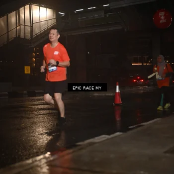 Runner Photo 7737308