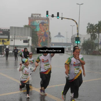 Runner Photo 7737311