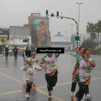 Runner Photo 7737314
