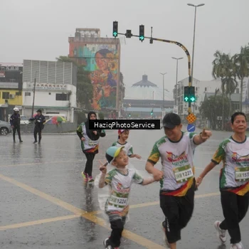 Runner Photo 7737324