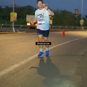 Runner Photo 7737348
