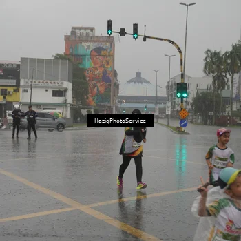 Runner Photo 7737352