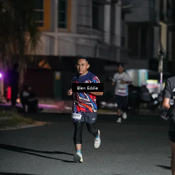 Runner Photo 7737357