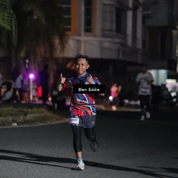 Runner Photo 7737378