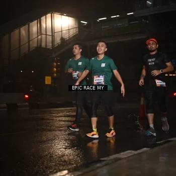 Runner Photo 7737386