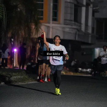 Runner Photo 7737387