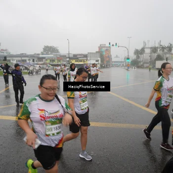 Runner Photo 7737417