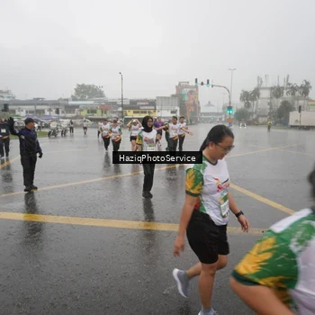 Runner Photo 7737429