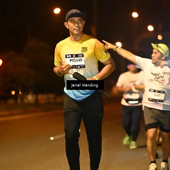 Runner Photo 7737435